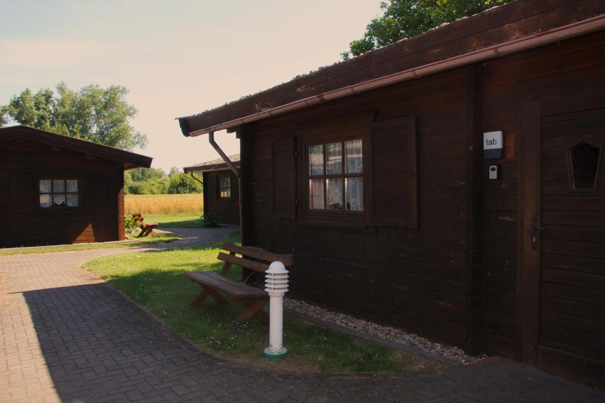 Abb Sportcenter Gaensefurth, Doppelzimmer Ohne Kueche, Standard Doppelzimmer Mit Kueche Hecklingen  Exteriér fotografie